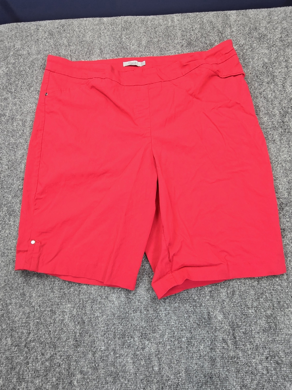 Dalia Bermuda Shorts Womens 20W Red Mid Rise Stretch Casual Summer Plus Size